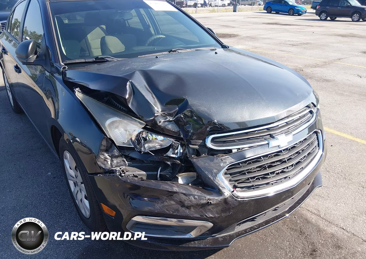 2015 Chevrolet Cruze Ls Auto VIN:1G1PA5SH2F7180439 - 6