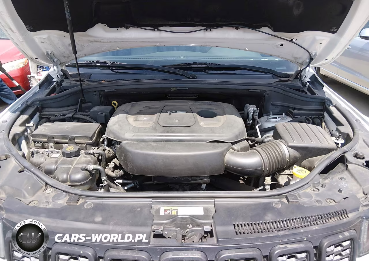 2019 Jeep Grand Cherokee Altitude 4X4 VIN:1C4RJFAG0KC625504 - 10