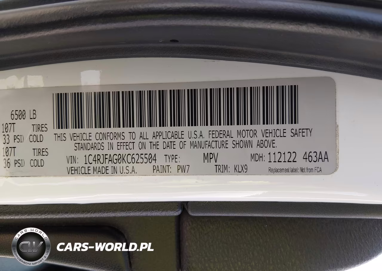 2019 Jeep Grand Cherokee Altitude 4X4 VIN:1C4RJFAG0KC625504 - 9