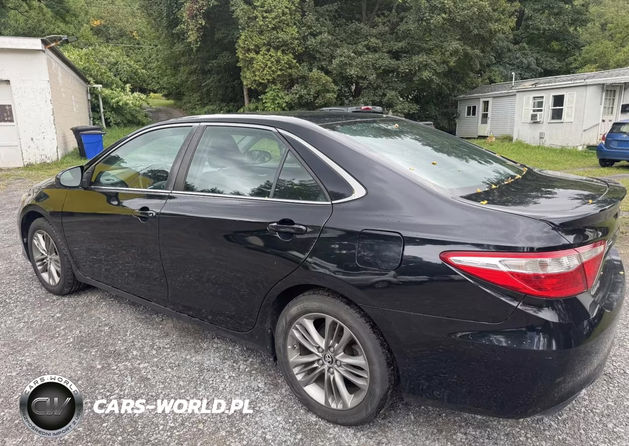 2016 Toyota Camry Se VIN:4T1BF1FK5GU135558 - 3