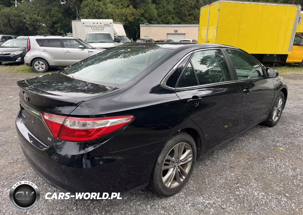 2016 Toyota Camry Se VIN:4T1BF1FK5GU135558 - 4
