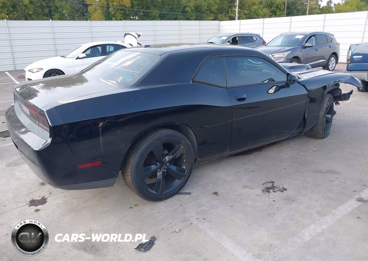 2014 Dodge Challenger Sxt VIN:2C3CDYAG5EH133212 - 4