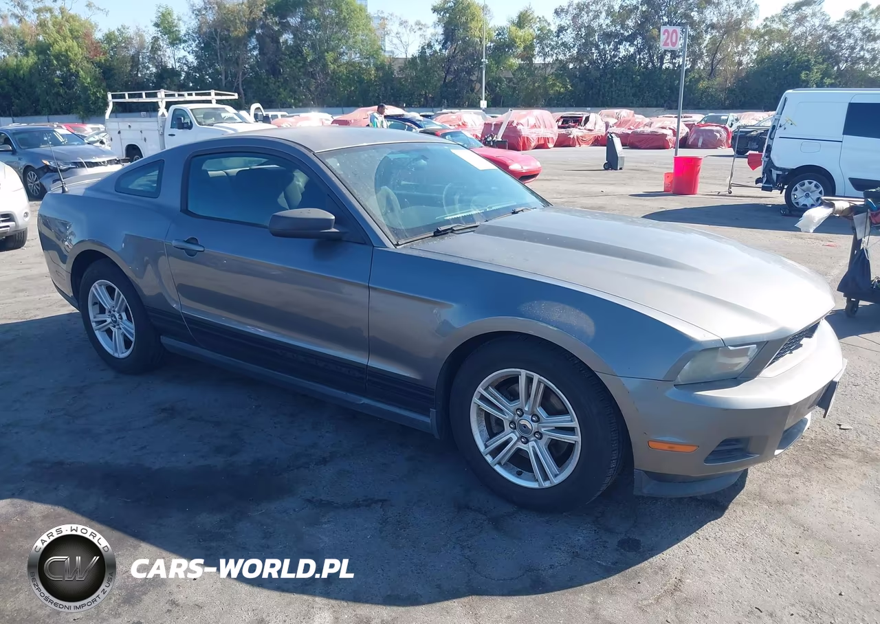 2012 Ford Mustang V6