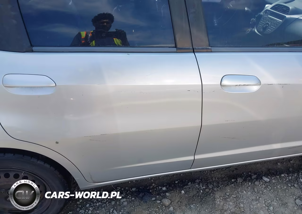 2012 Honda Fit VIN:JHMGE8H32CS005317 - 13
