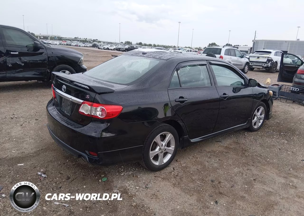 2012 Toyota Corolla S VIN:2T1BU4EEXCC903534 - 4