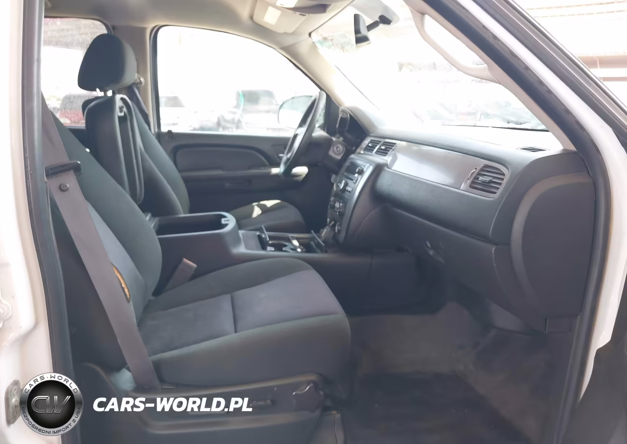 2011 Chevrolet Tahoe Commercial VIN:1GNSK4E05BR228567 - 5