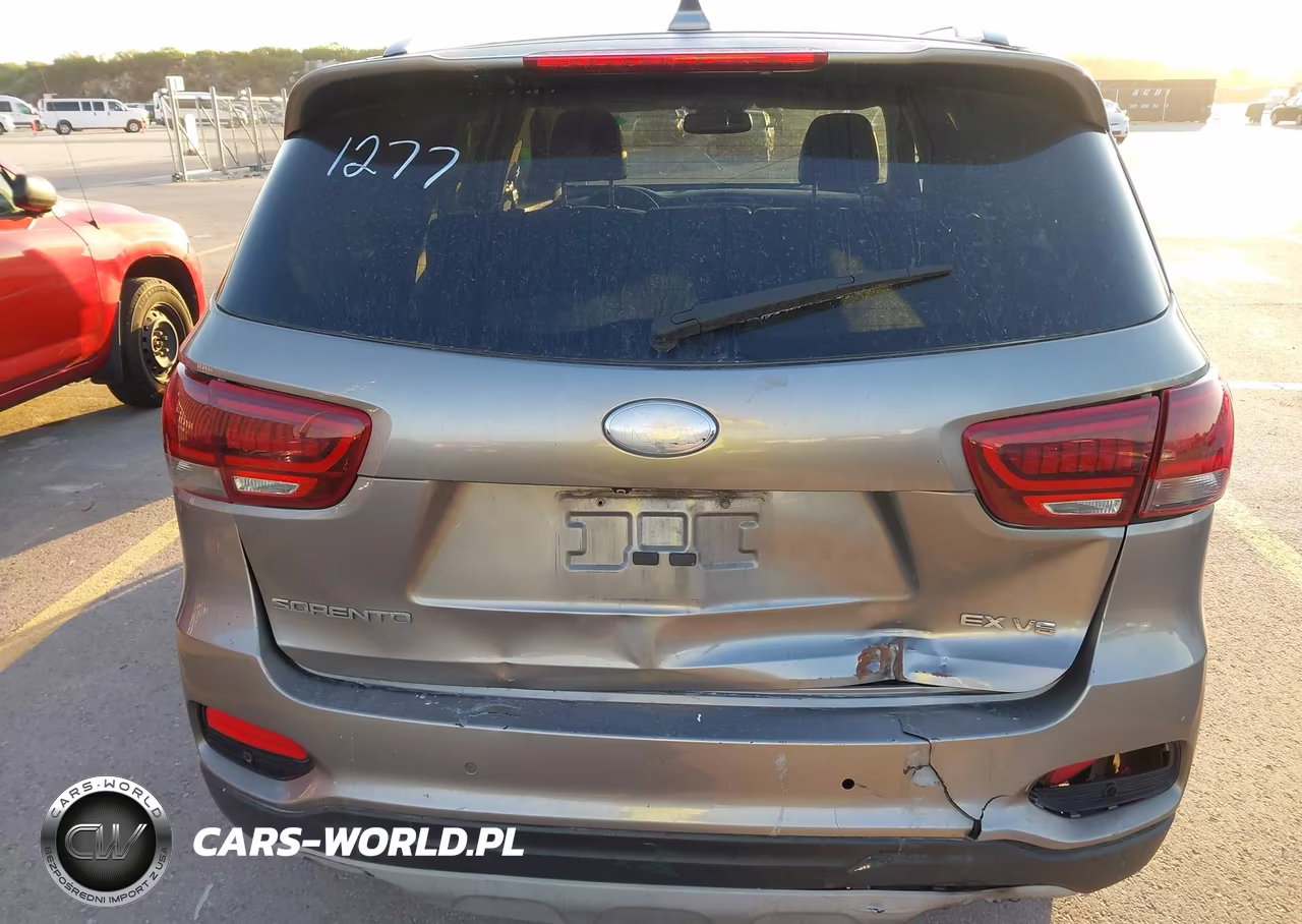 2019 Kia Sorento 3.3L Ex VIN:5XYPH4A58KG451277 - 17