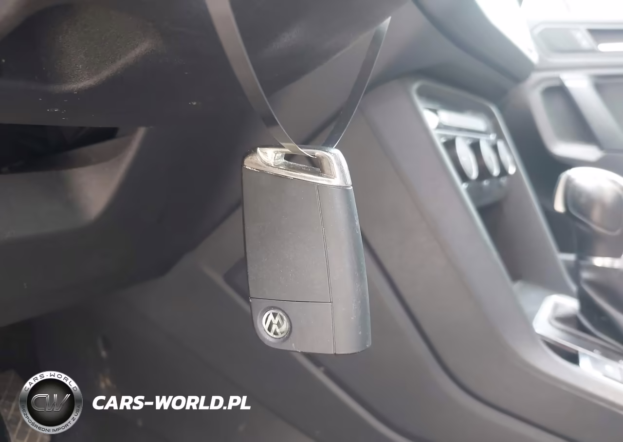 2019 Volkswagen Tiguan VIN:3VV2B7AX9KM020322 - 11