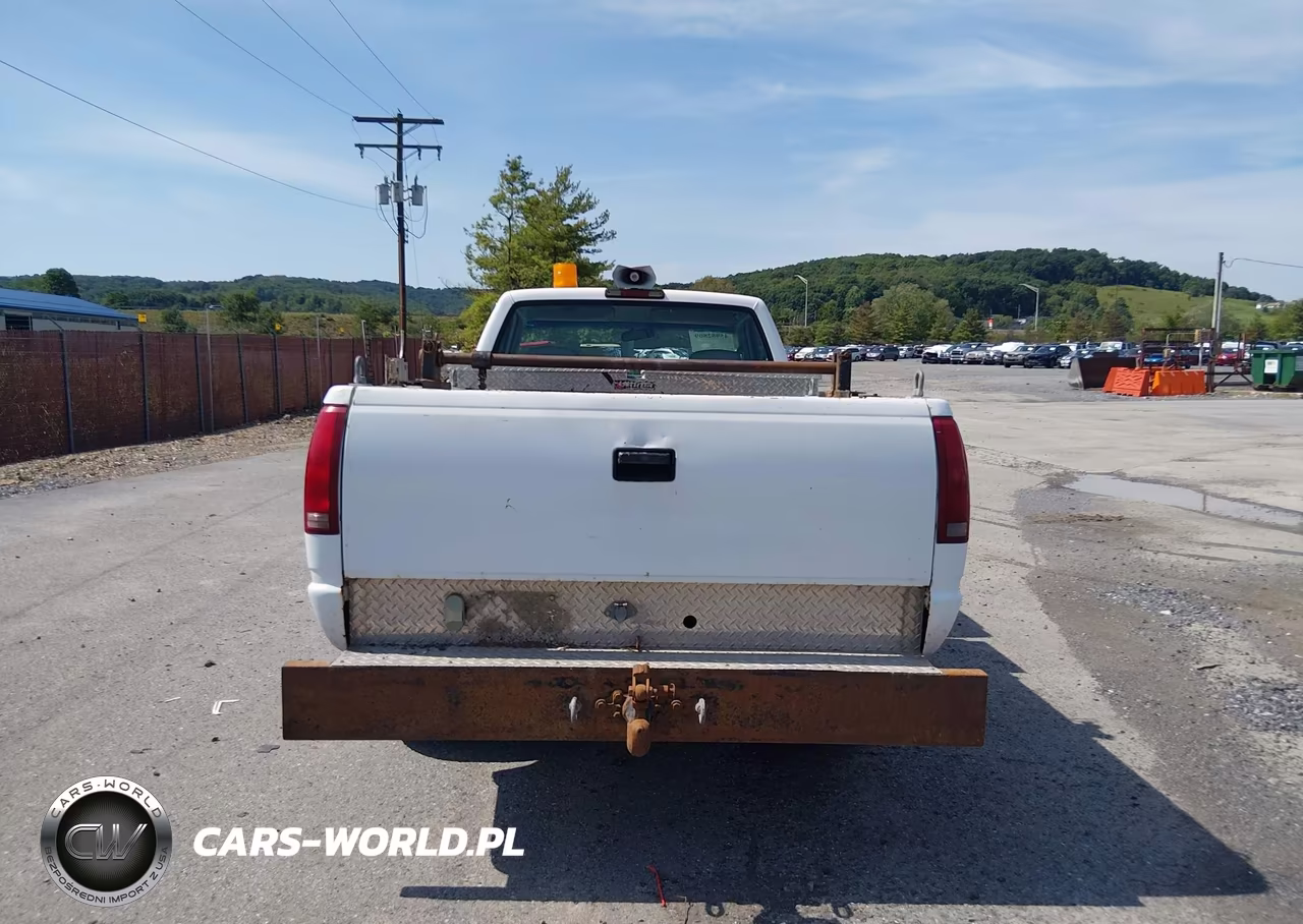 2000 Chevrolet K2500 VIN:1GCGK24R4YR209388 - 16