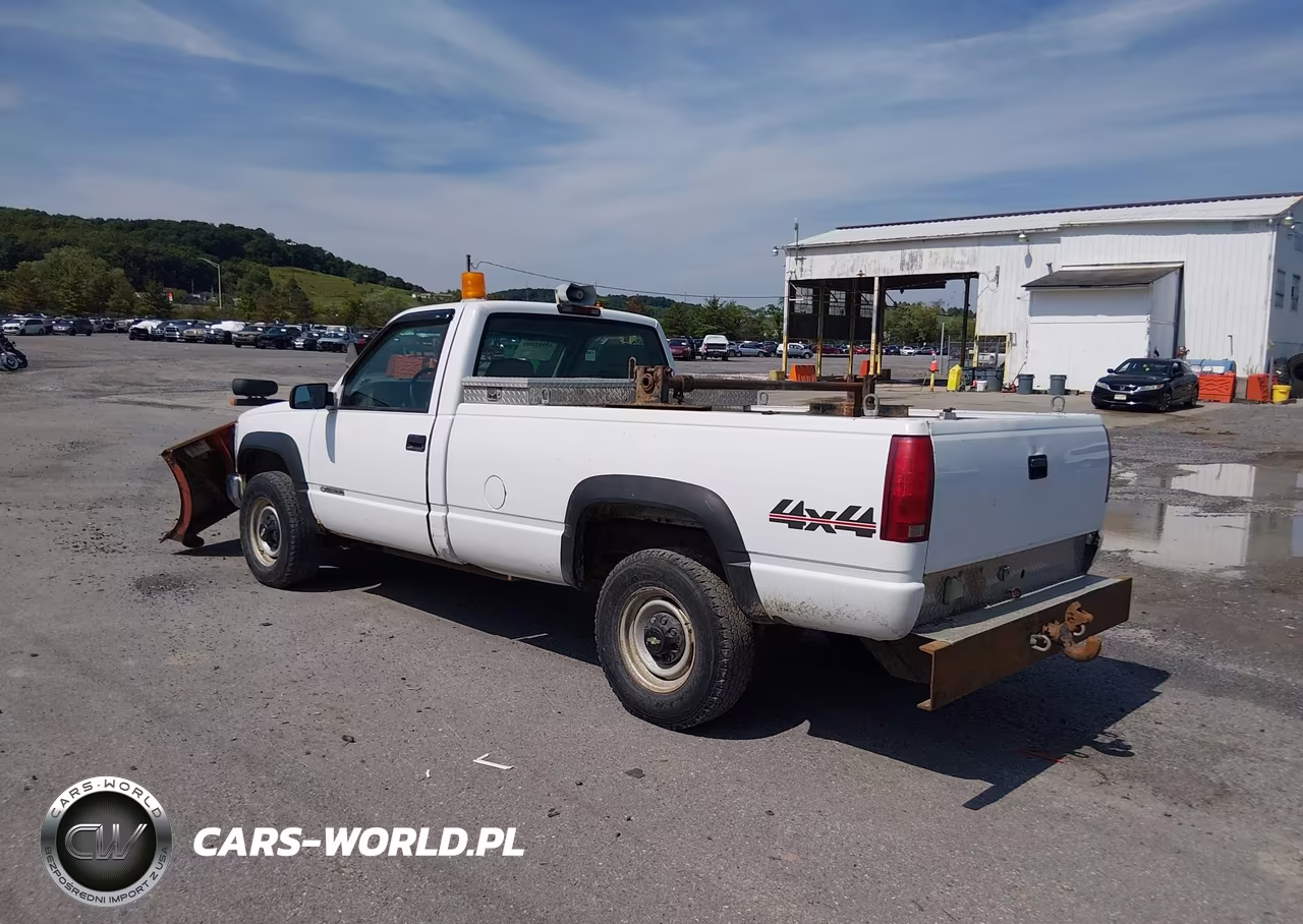 2000 Chevrolet K2500 VIN:1GCGK24R4YR209388 - 3