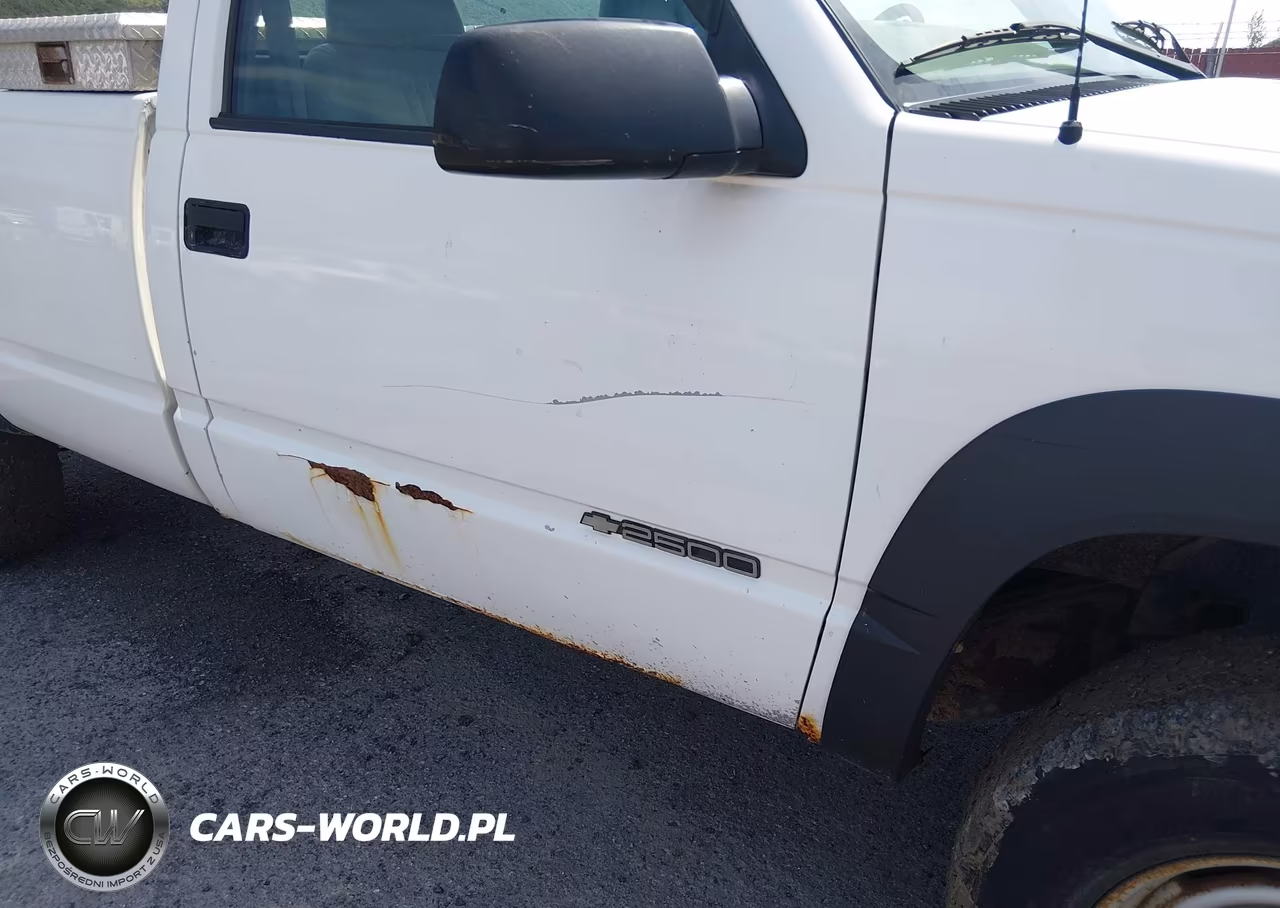 2000 Chevrolet K2500 VIN:1GCGK24R4YR209388 - 6