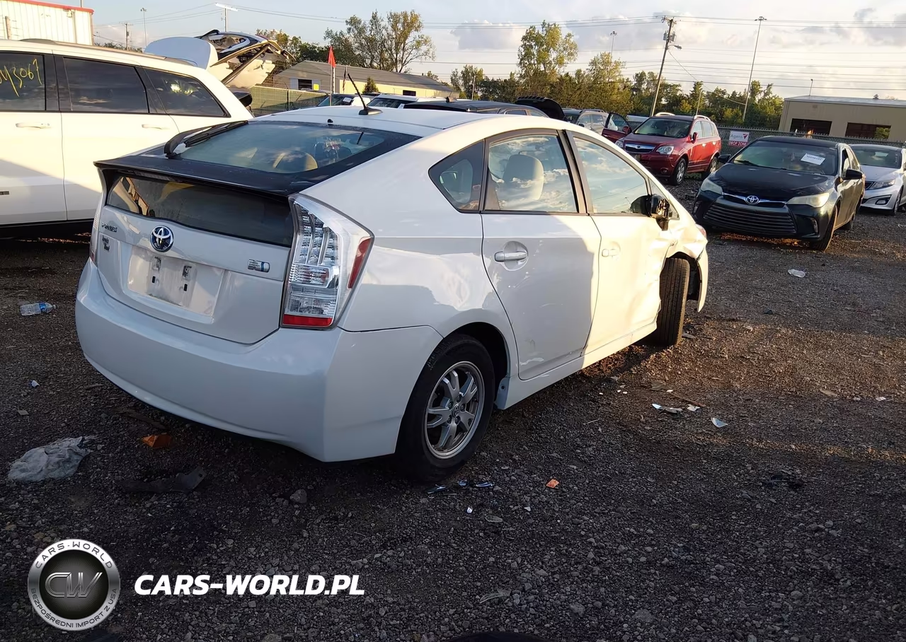 2010 Toyota Prius Ii VIN:JTDKN3DUXA5008989 - 4