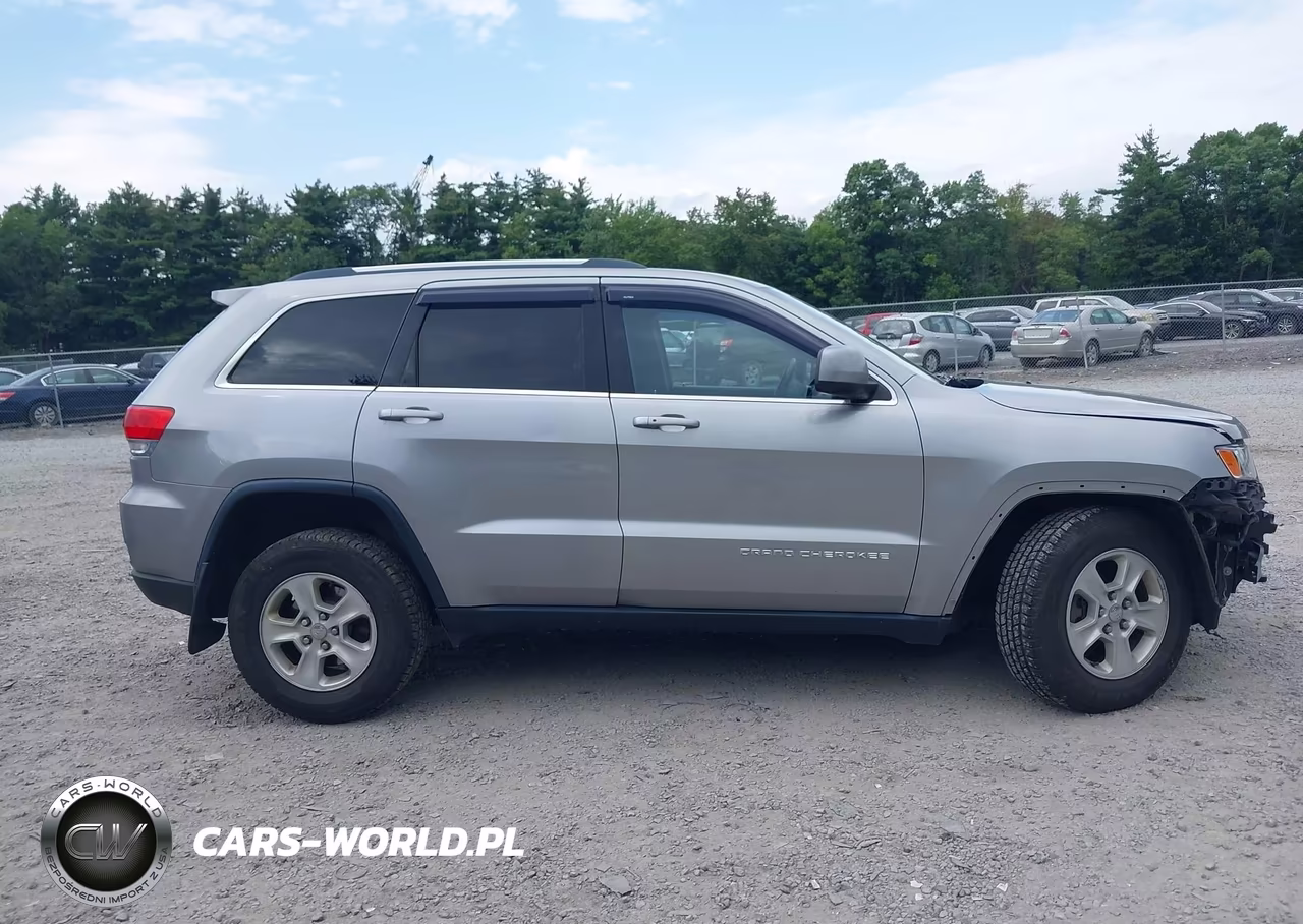 2014 Jeep Grand Cherokee Laredo VIN:1C4RJFAG8EC584432 - 13