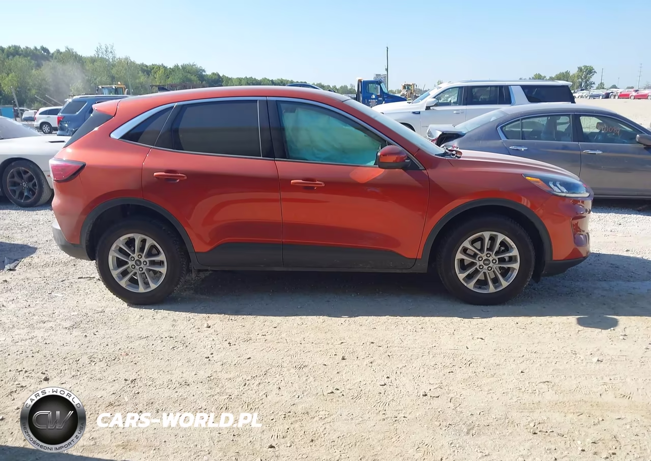 2020 Ford Escape Se VIN:1FMCU9G61LUA98724 - 13