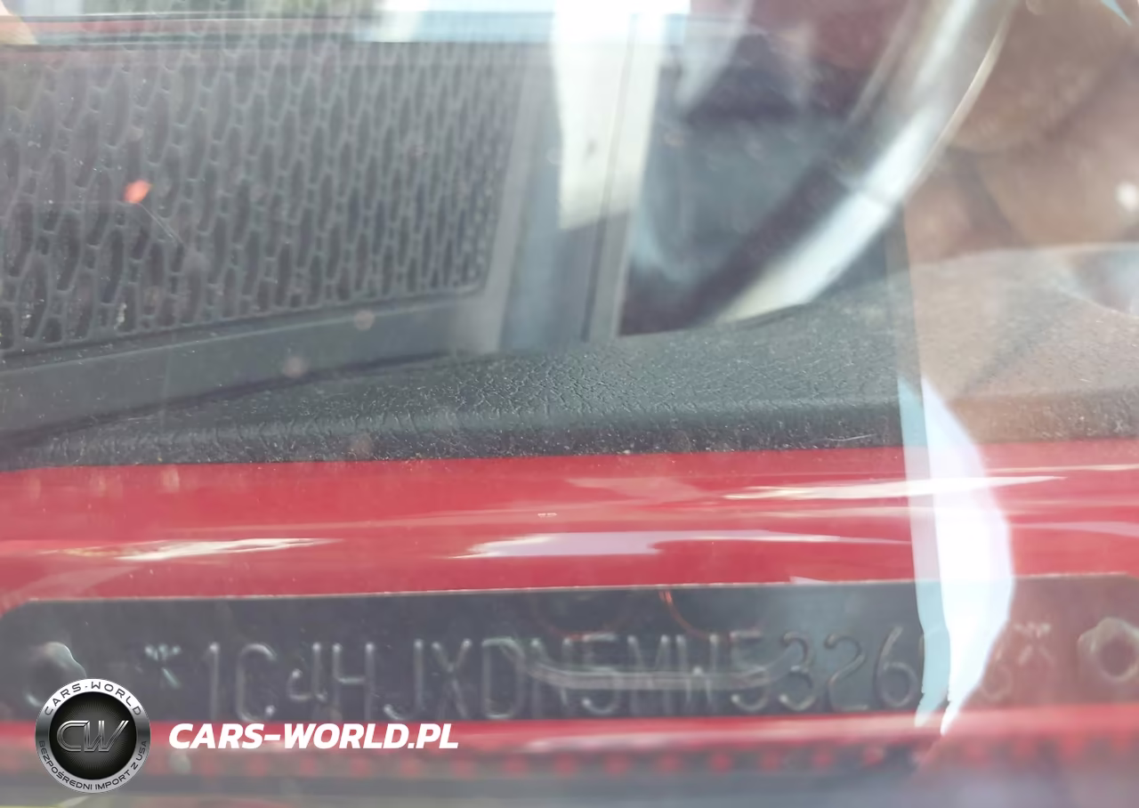 2021 Jeep Wrangler Unlimited Sport S 4X4 VIN:1C4HJXDN5MW532698 - 18