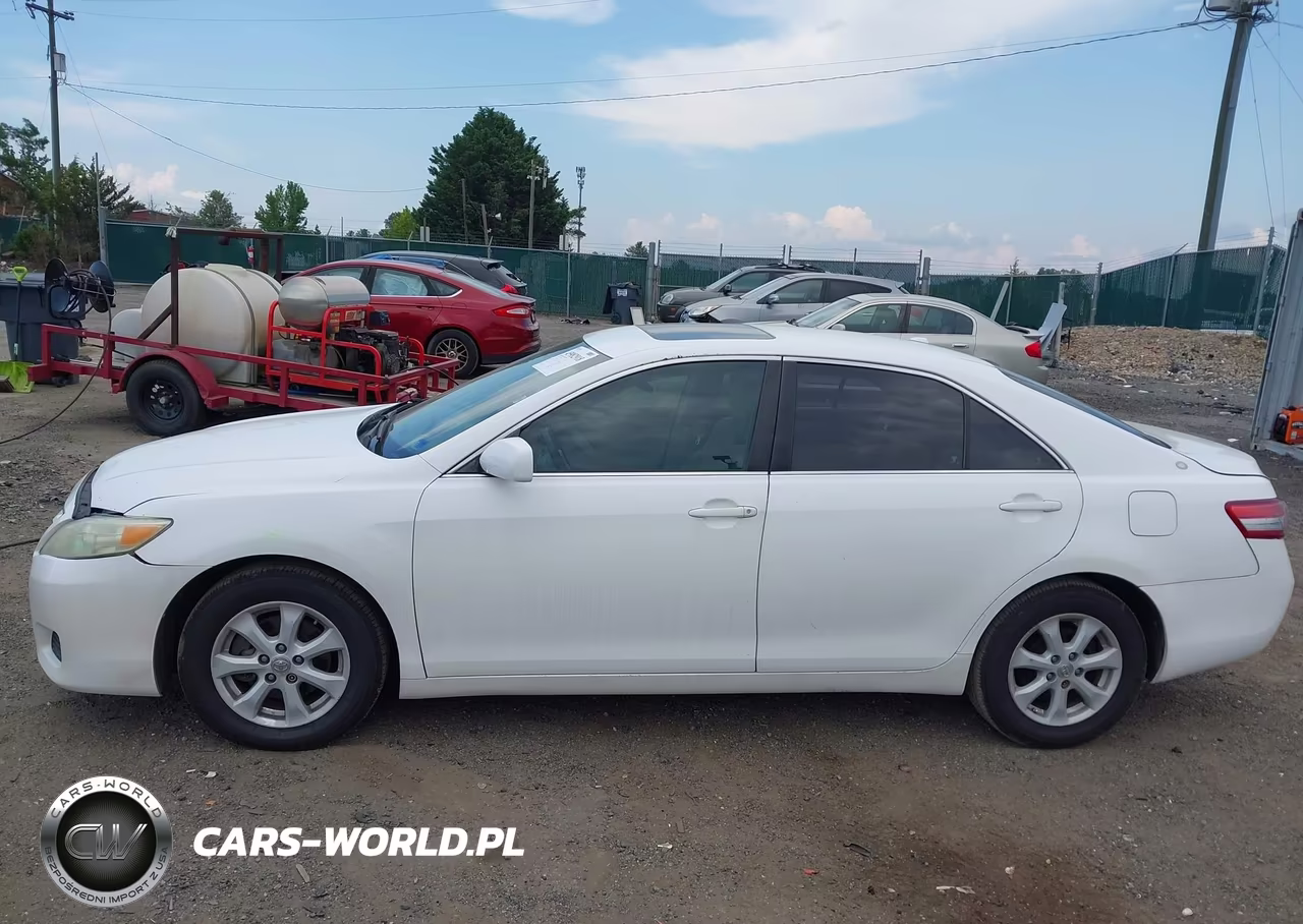 2010 Toyota Camry Le VIN:4T1BF3EK3AU576464 - 14