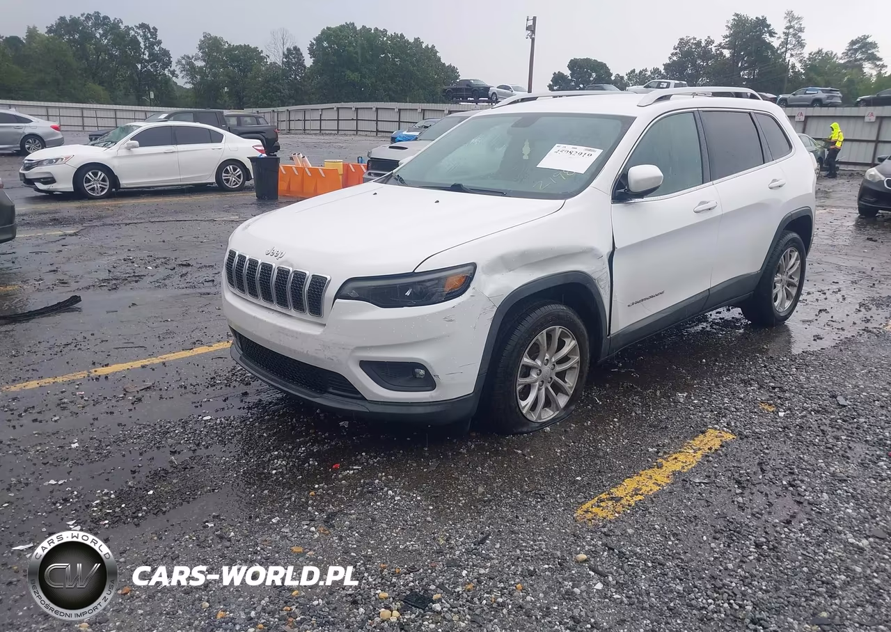 2019 Jeep Cherokee Latitude Fwd VIN:1C4PJLCB9KD332198 - 2