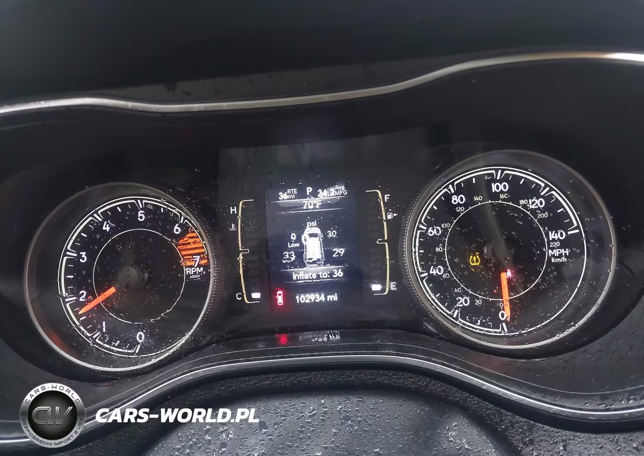 2019 Jeep Cherokee Latitude Fwd VIN:1C4PJLCB9KD332198 - 7