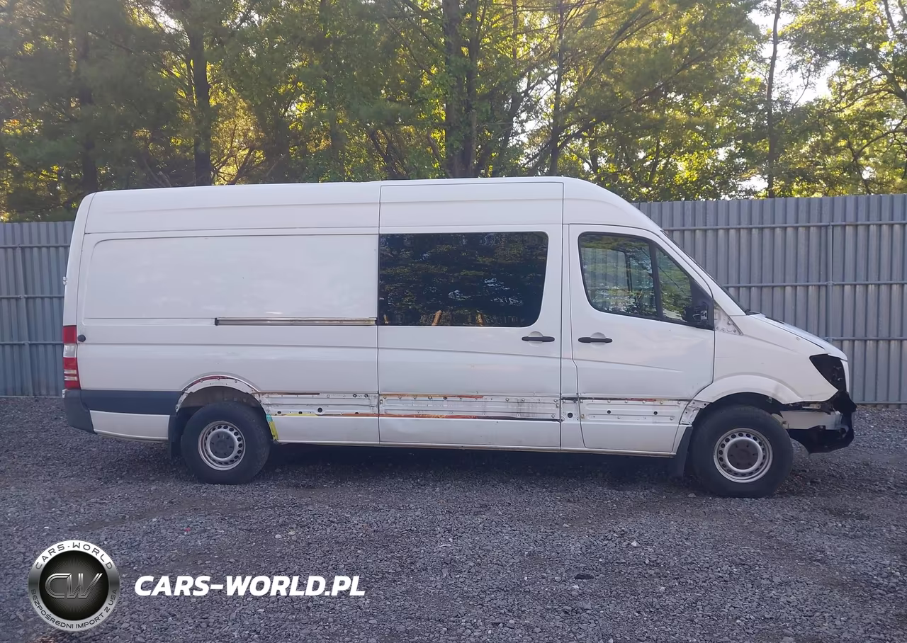 2017 Mercedes-Benz Sprinter 2500 High Roof V6 VIN:WD4PE8CD8HP550312 - 13