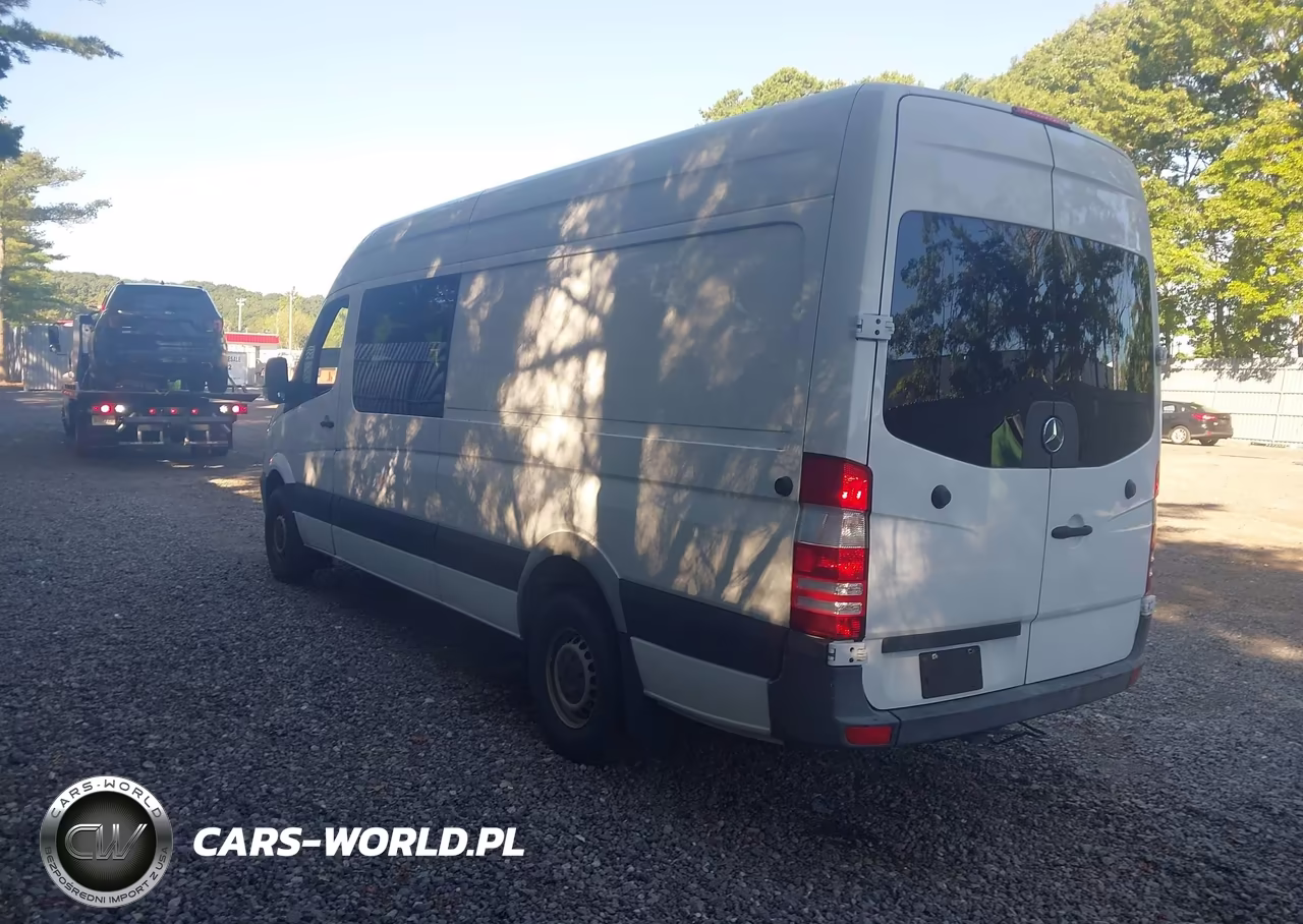 2017 Mercedes-Benz Sprinter 2500 High Roof V6 VIN:WD4PE8CD8HP550312 - 3