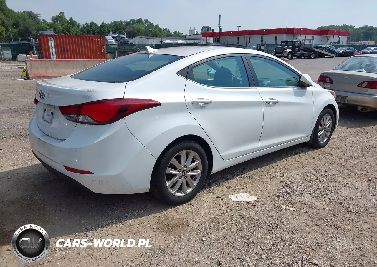 2015 Hyundai Elantra Se VIN:5NPDH4AE5FH594351 - 4
