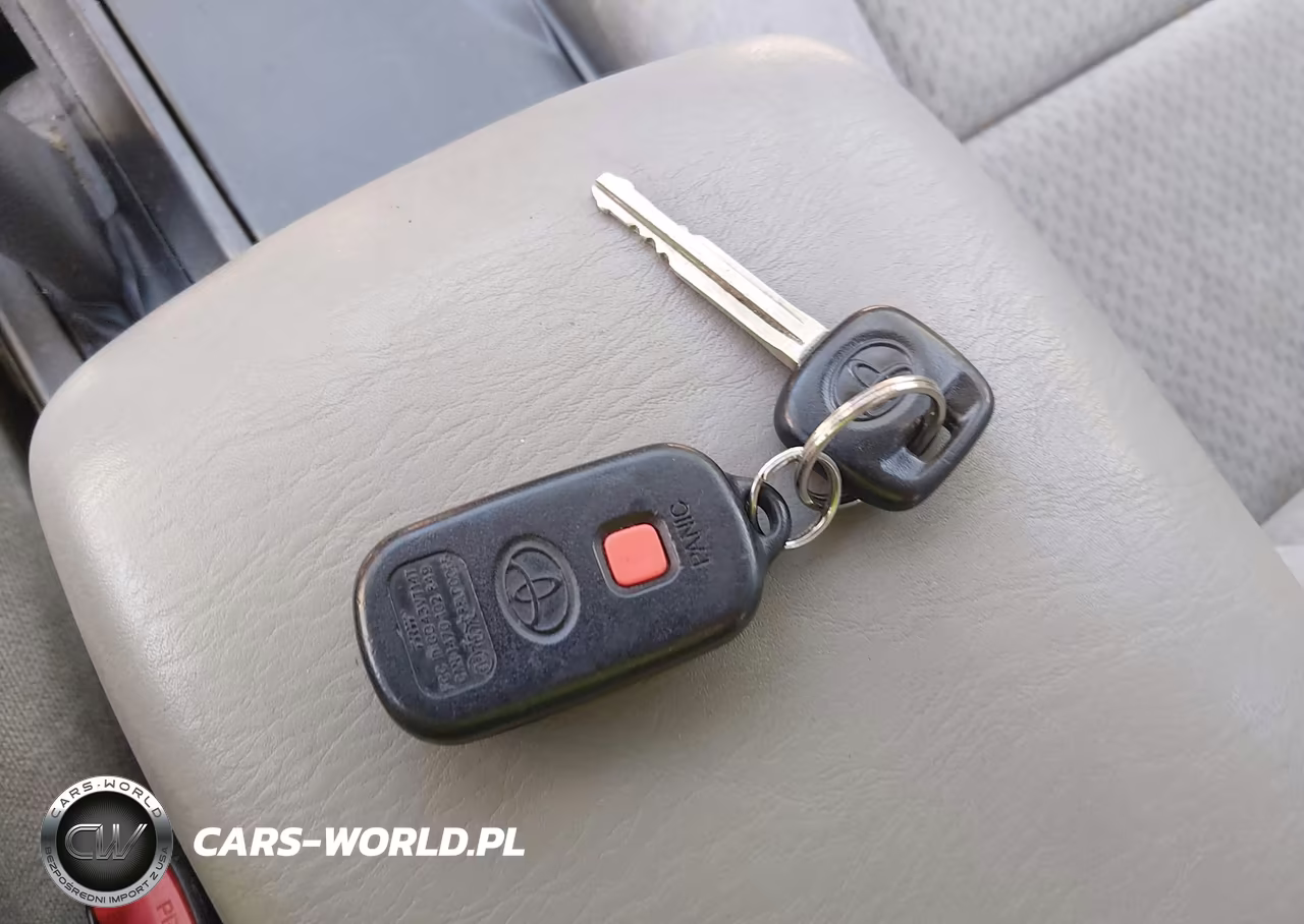 2002 Toyota Camry Le VIN:4T1BE32K62U550031 - 12