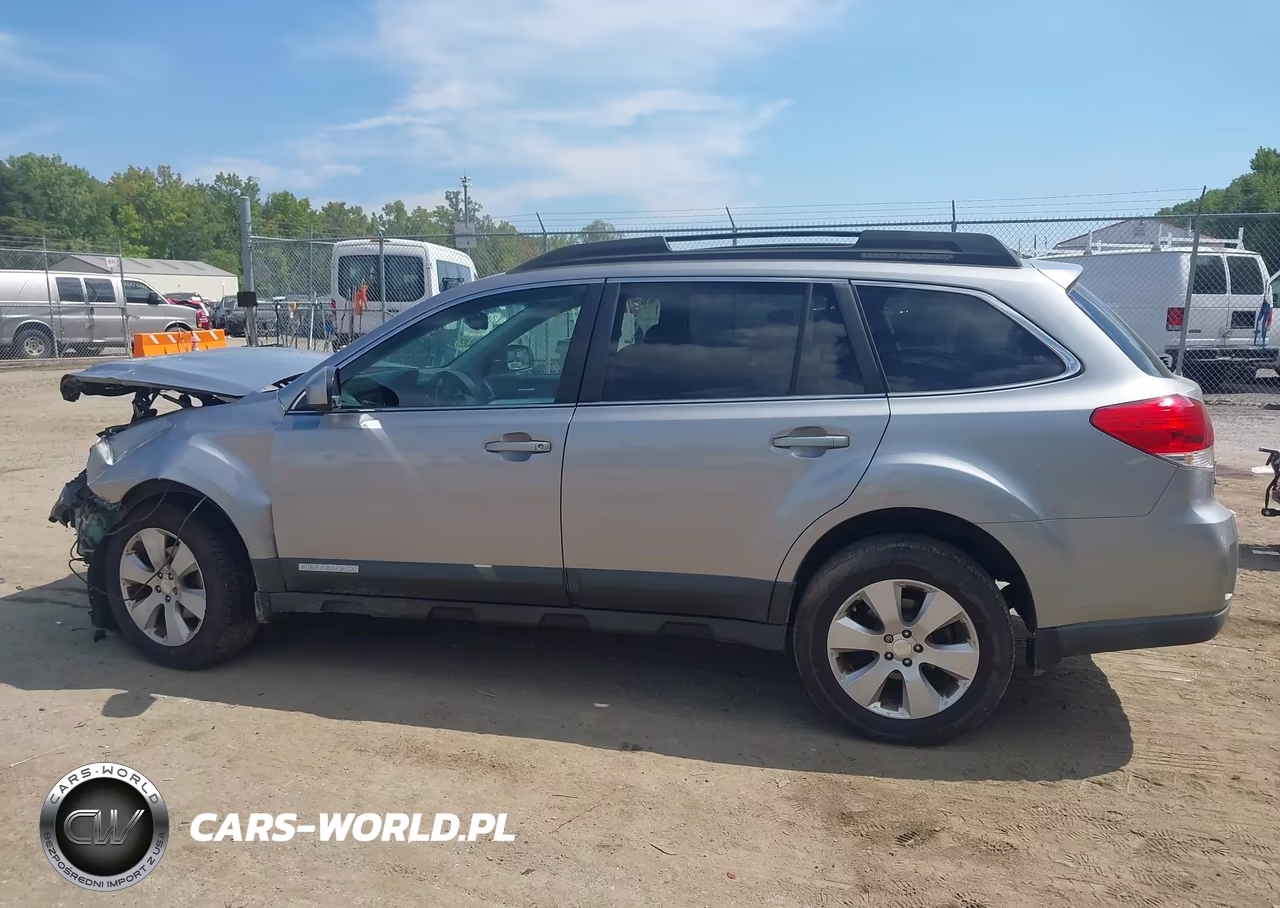 2010 Subaru Outback 2.5I Premium VIN:4S4BRCFC6A3331484 - 13