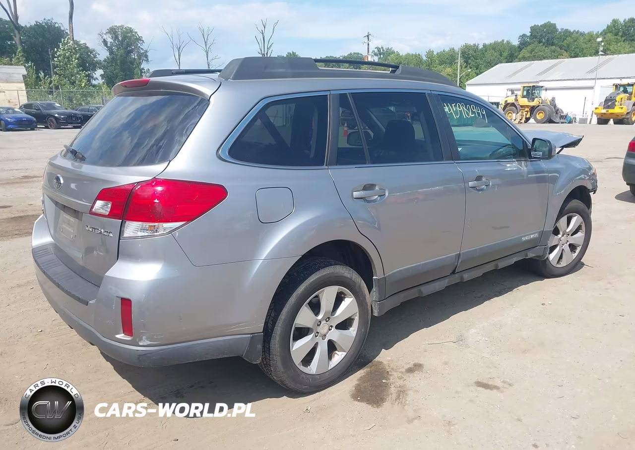 2010 Subaru Outback 2.5I Premium VIN:4S4BRCFC6A3331484 - 4