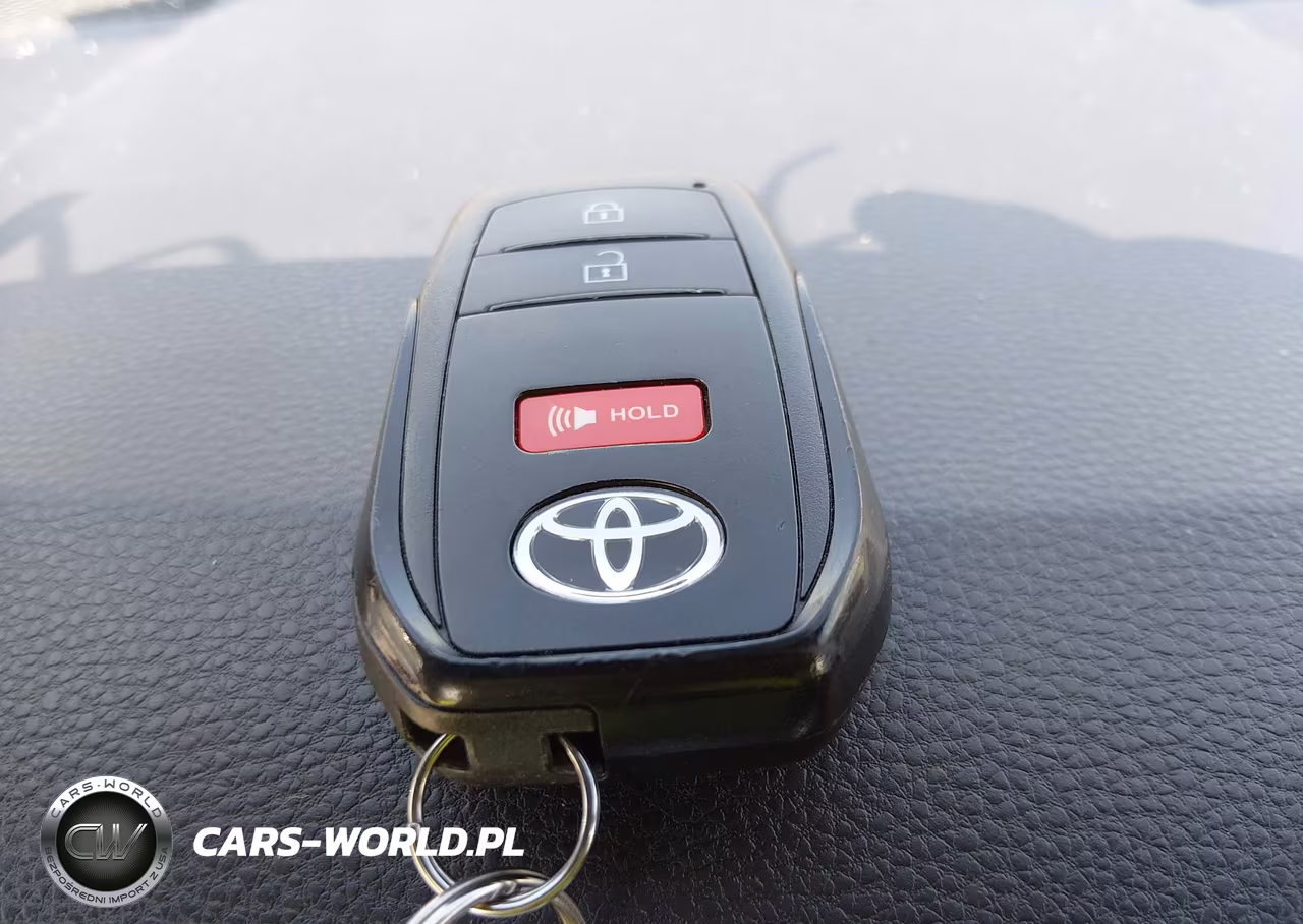 2026 Toyota Corolla Cross Le VIN:7MUCAABG6TV160711 - 11