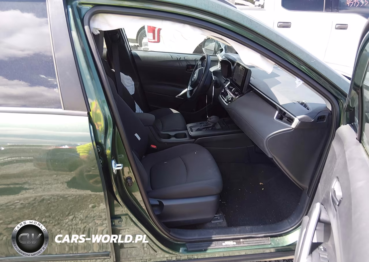 2026 Toyota Corolla Cross Le VIN:7MUCAABG6TV160711 - 5