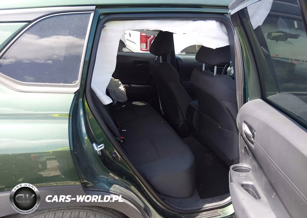 2026 Toyota Corolla Cross Le VIN:7MUCAABG6TV160711 - 8