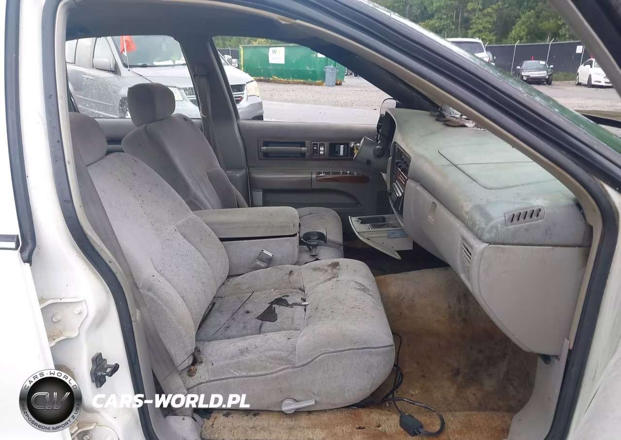 1996 Chevrolet Caprice Classic VIN:1G1BL52WXTR156845 - 5