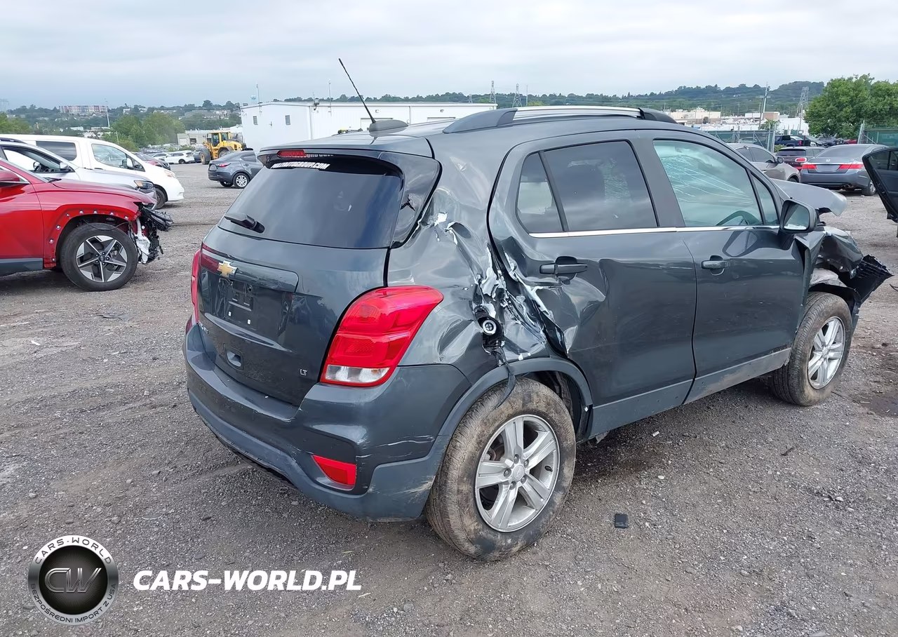 2020 Chevrolet Trax Awd Lt VIN:3GNCJPSB3LL181594 - 4