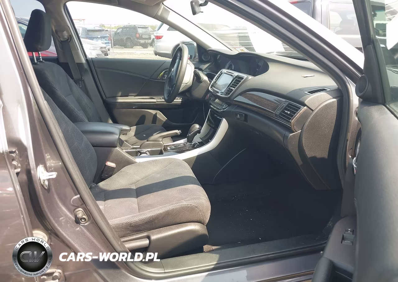 2017 Honda Accord Ex VIN:1HGCR2F70HA068700 - 5