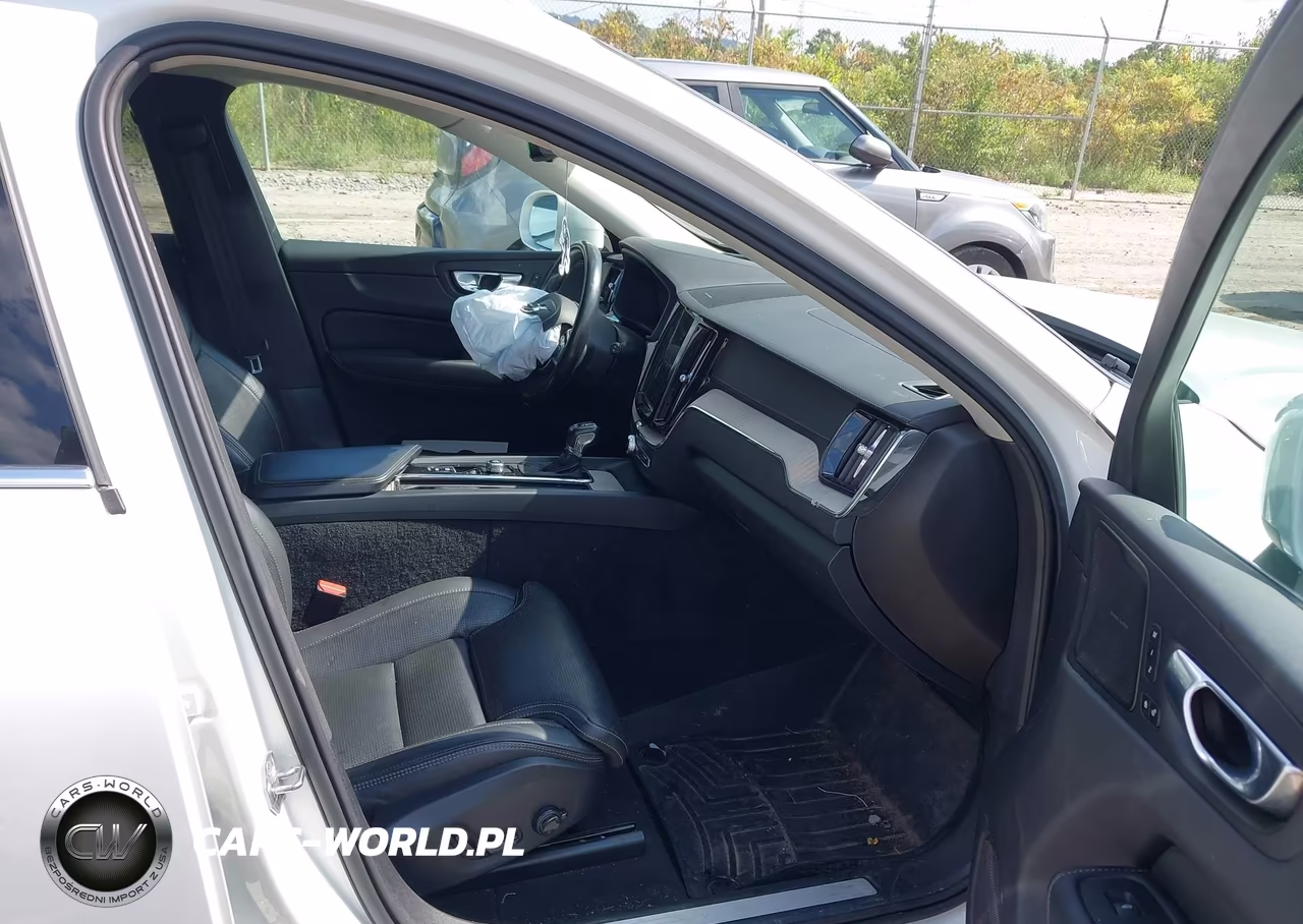 2021 Volvo Xc60 T5 Inscription VIN:YV4102RL2M1882055 - 5