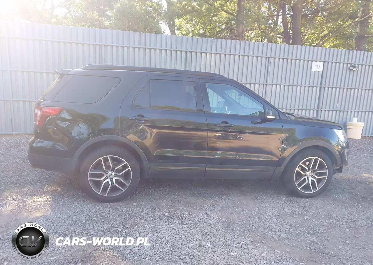 2016 Ford Explorer Sport VIN:1FM5K8GT3GGD19646 - 13