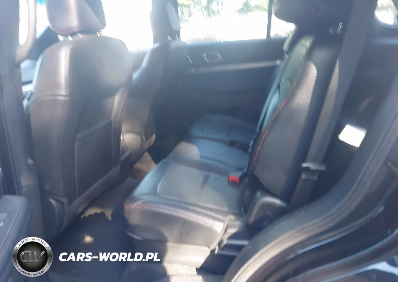 2016 Ford Explorer Sport VIN:1FM5K8GT3GGD19646 - 8
