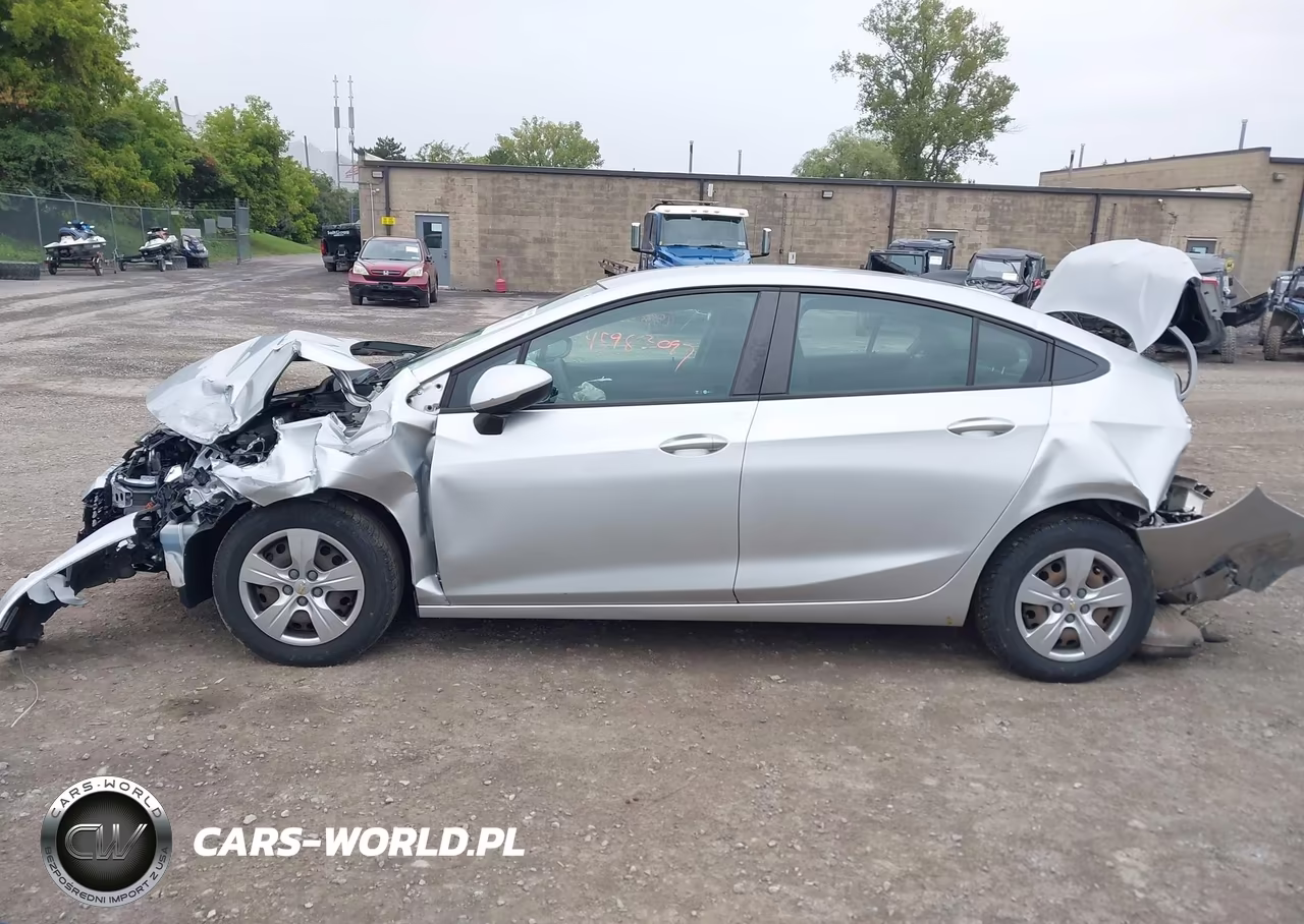 2016 Chevrolet Cruze Ls Auto VIN:1G1BC5SM3G7302079 - 14