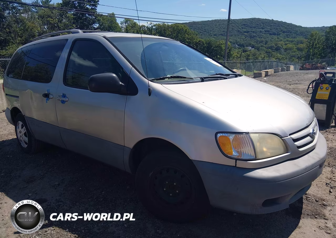 2001 Toyota Sienna Le