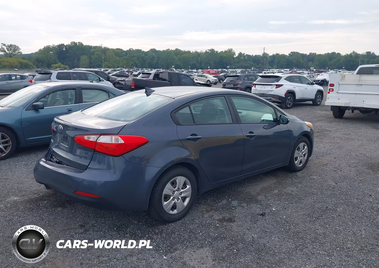 2016 Kia Forte Lx VIN:KNAFX4A64G5537495 - 4