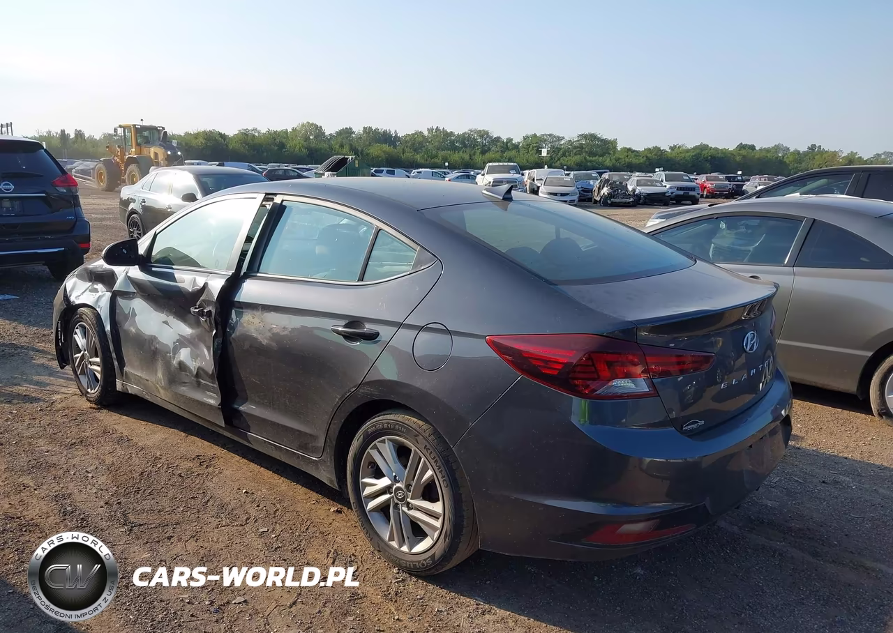 2020 Hyundai Elantra Sel VIN:5NPD84LF2LH627386 - 3