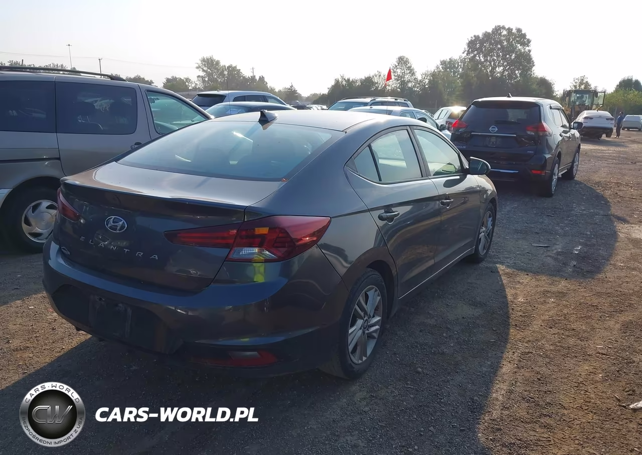 2020 Hyundai Elantra Sel VIN:5NPD84LF2LH627386 - 4