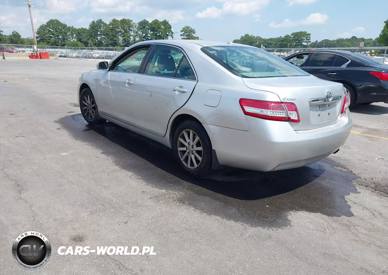 2011 Toyota Camry Xle VIN:4T1BF3EK8BU181908 - 3
