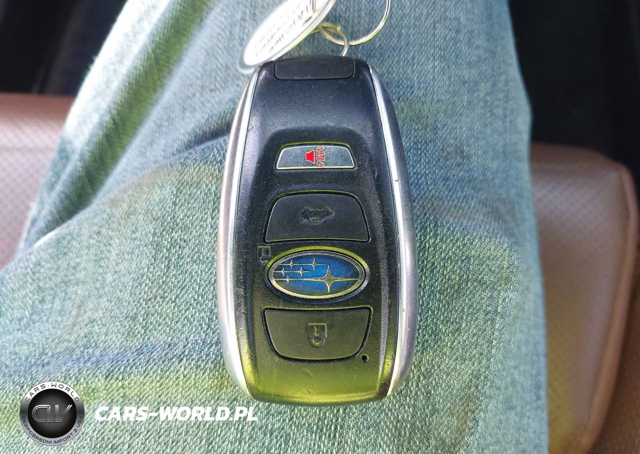 2020 Subaru Outback Touring VIN:4S4BTAPC0L3220890 - 11