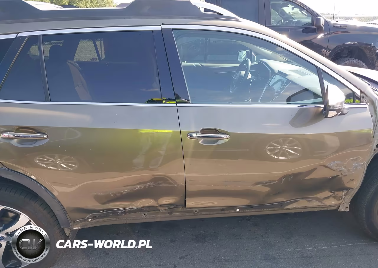 2020 Subaru Outback Touring VIN:4S4BTAPC0L3220890 - 14