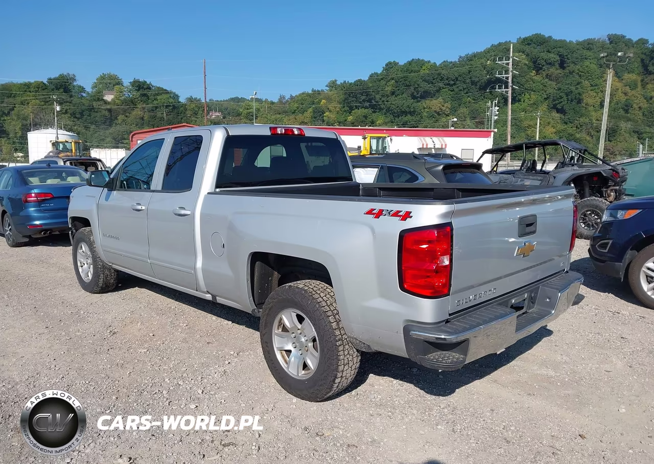 2018 Chevrolet Silverado 1500 1Lt VIN:1GCVKREC2JZ293789 - 3