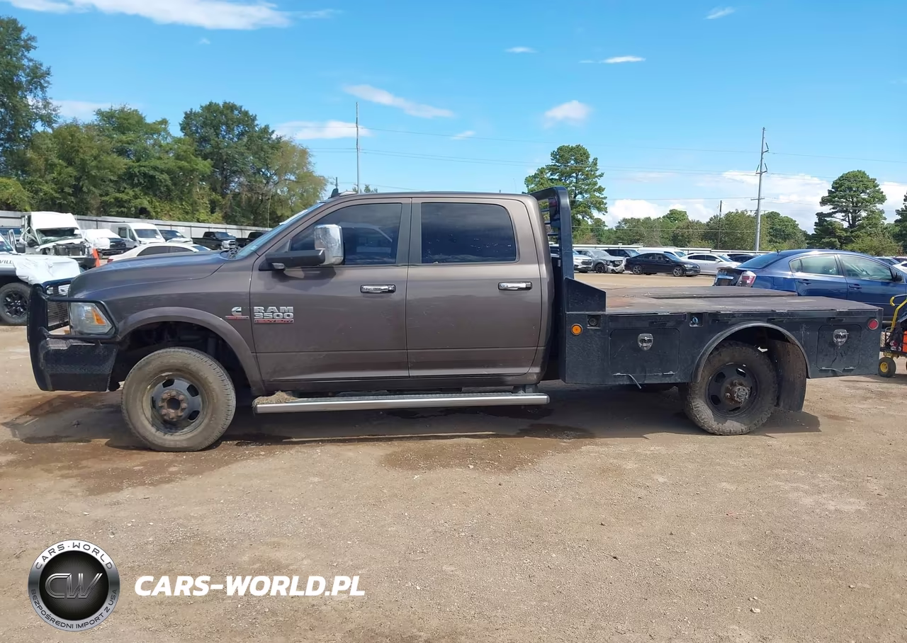 2018 Dodge 3500 VIN:3C63RRJL3JG221080 - 16