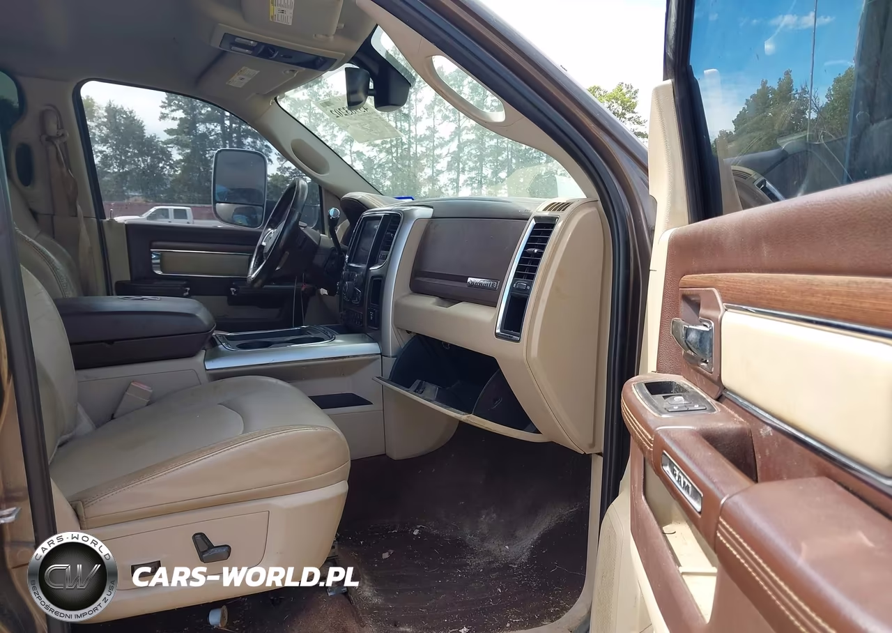 2018 Dodge 3500 VIN:3C63RRJL3JG221080 - 5