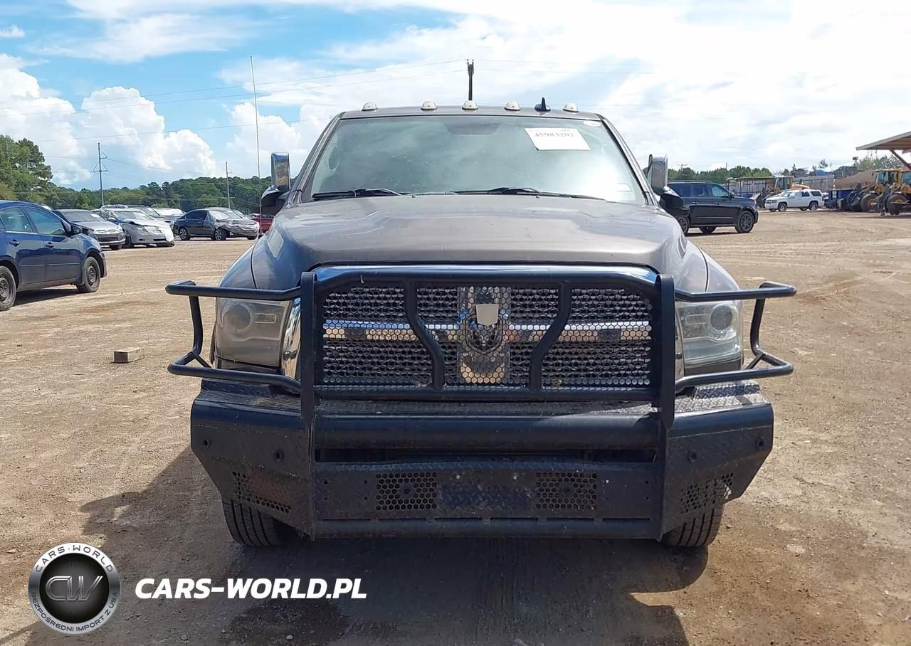 2018 Dodge 3500 VIN:3C63RRJL3JG221080 - 6