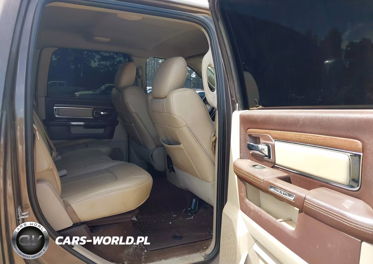 2018 Dodge 3500 VIN:3C63RRJL3JG221080 - 8